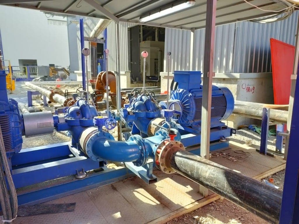 High-flow pump station